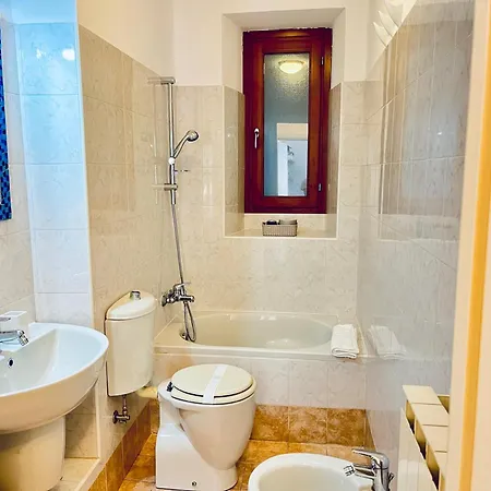 Apartment In Centro - Oasi Di Relax - A 5 Minuti Dal *